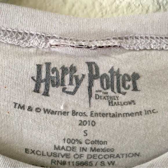 Harry Potter “Dobby” T-Shirt - Picture 2 of 2